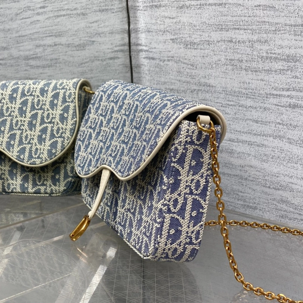 05620-BAG-DIOR-1 Dior Saddle Flap bag Oblique - Image 1